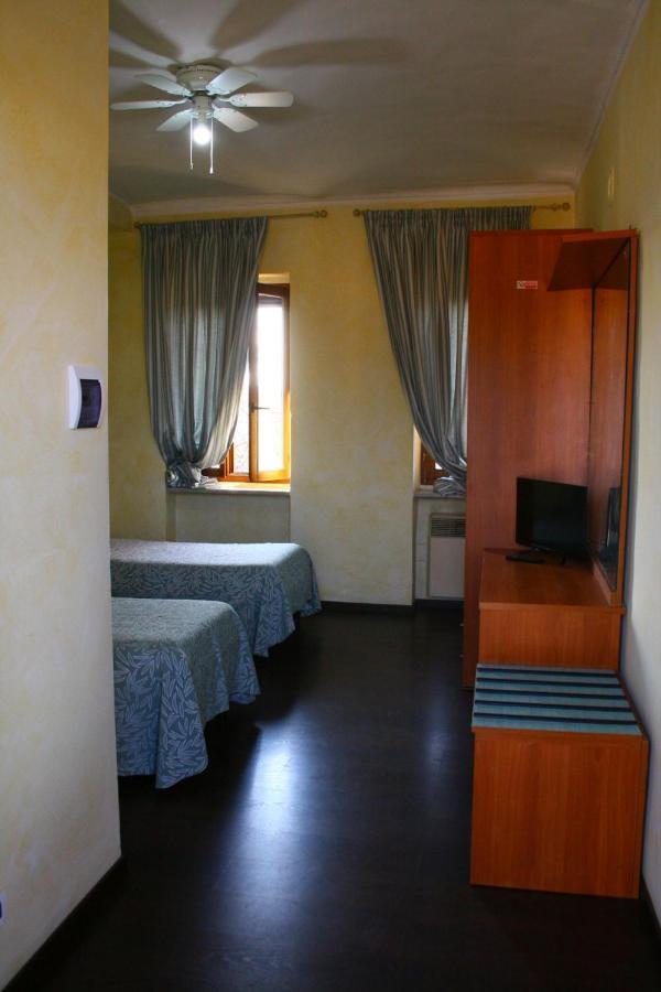 Albergo Vecchio Pavone Borgaro Torinese Zewnętrze zdjęcie